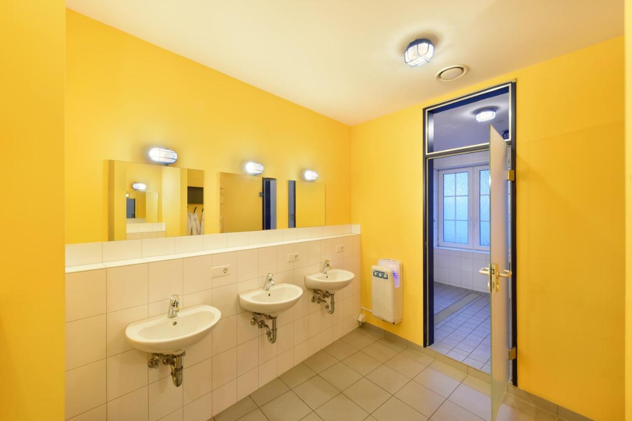 Bed'Nbudget Expo-Hostel Dorms Ганновер Экстерьер фото